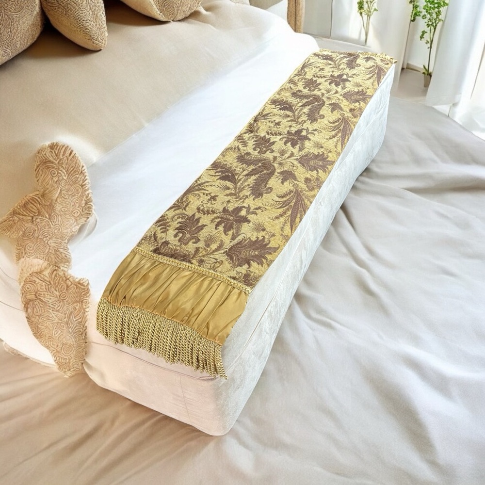 French Style Woven Tapestry Table Runner Mantle Bed Runner Thick 4” Fringe Leaf